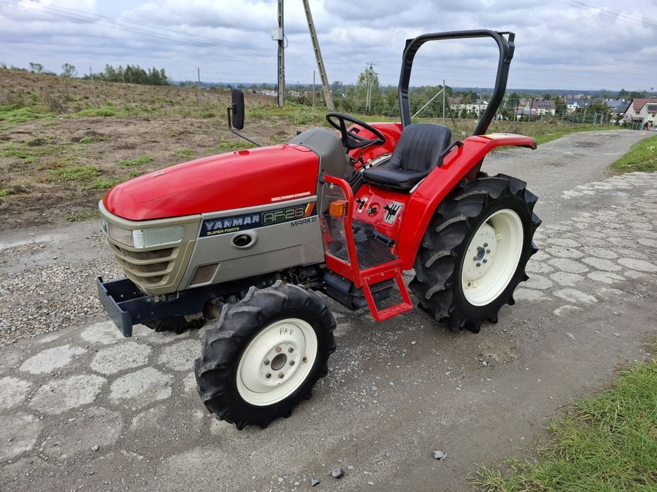RATY Traktor traktorek 4x4 Yanmar AF 26 km Wspomaganie rewers śliczny