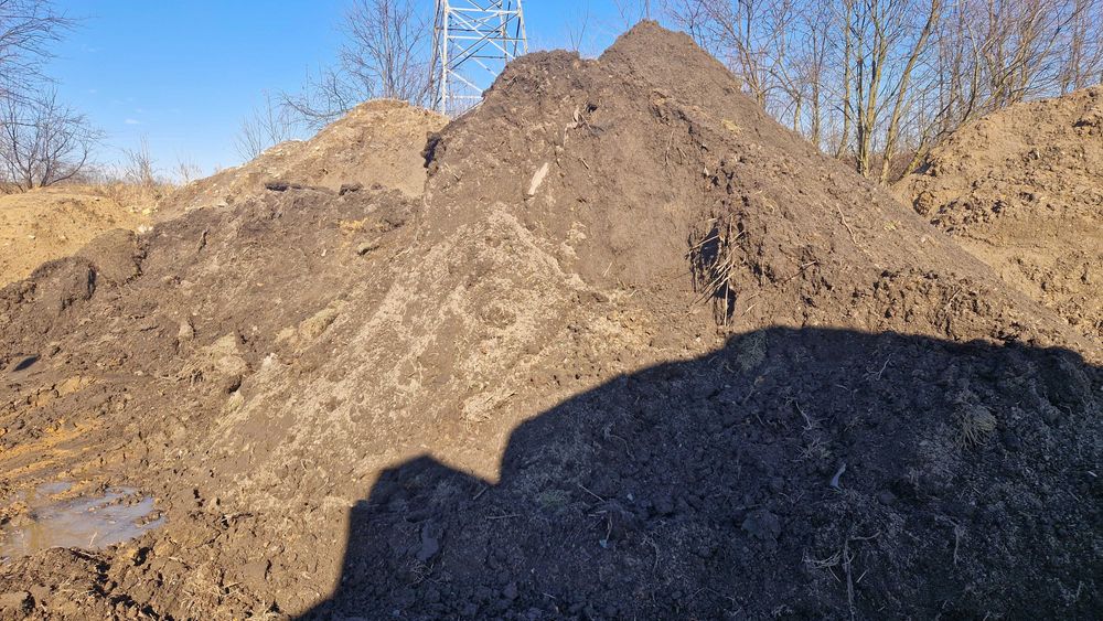 Ziemia na podwyższenie terenu,ziemia za darmo,oddam ziemię,humus