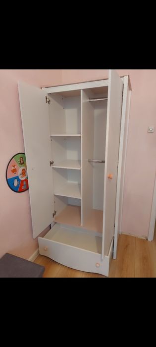 Szafa w bardzo dobrym stanie