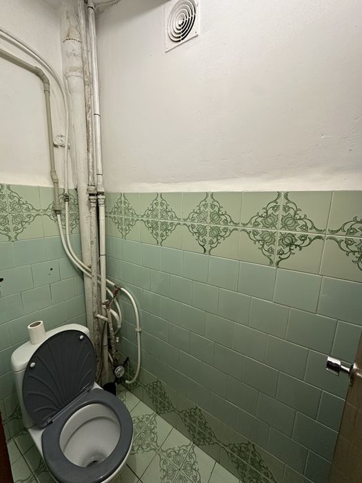 Продається 3 кім чешка в районі Комарова на 2 поверсі