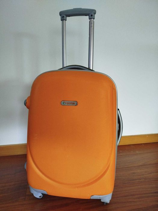 Mala de Viagem | Dimensões: 55 x 35 x 23