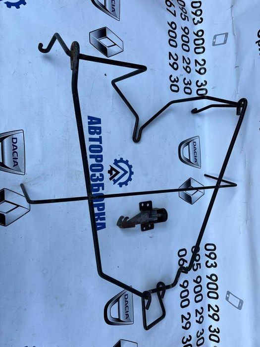 Кріплення запаски Renault Kangoo 2