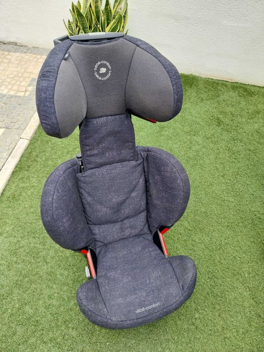 Cadeira auto Rodi Fix