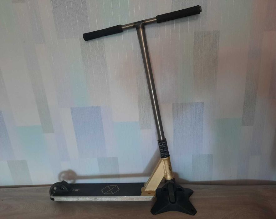 Трюковий самокат Native Stem Pro Scooter M size