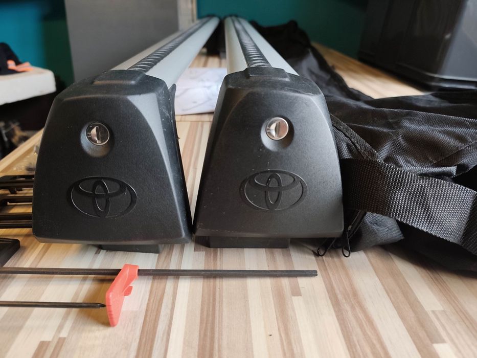 Bagażnik Toyota Belki dachowe