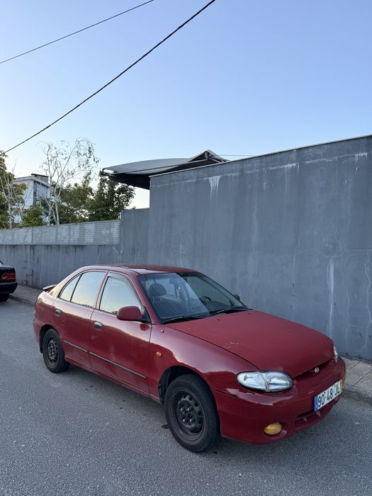 Hyndai accent 1998