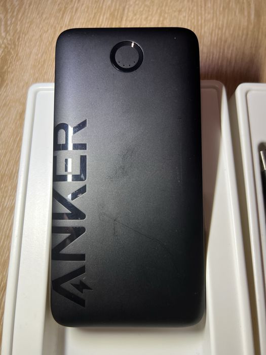 Повербанки Anker 335 325 20000mAh з потертостями
