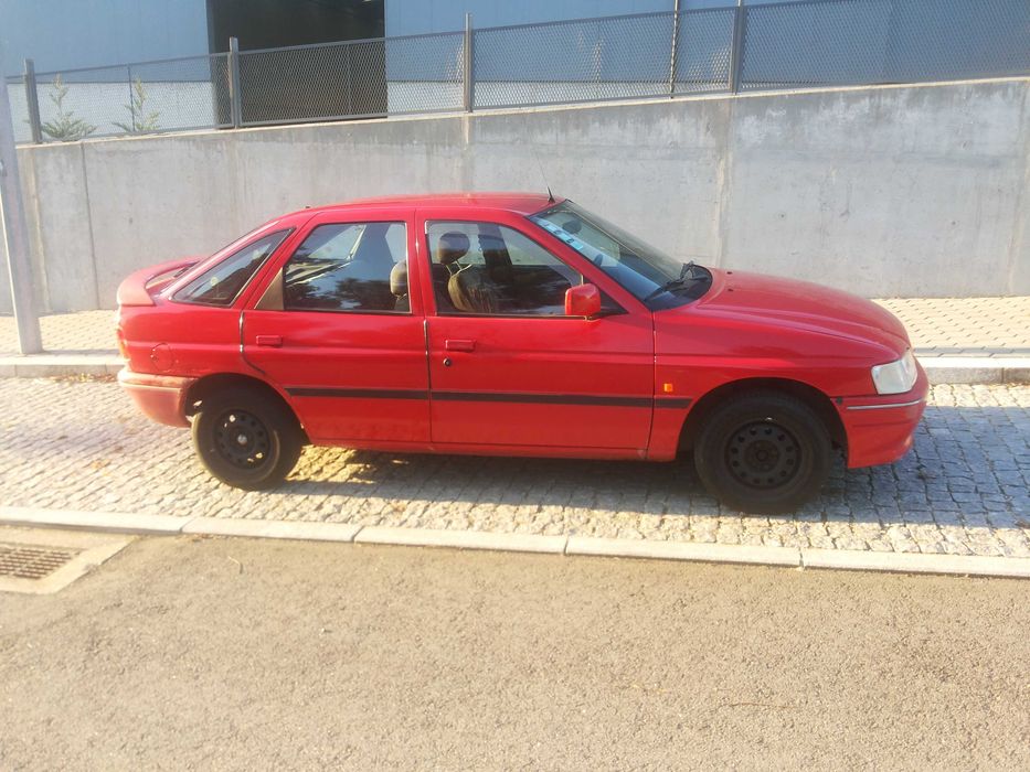 Caixa fusível + corpo do carburador