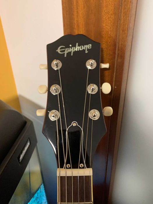 Guitarra Epifhone SG Special P90 Sparkilne com bigsby ,