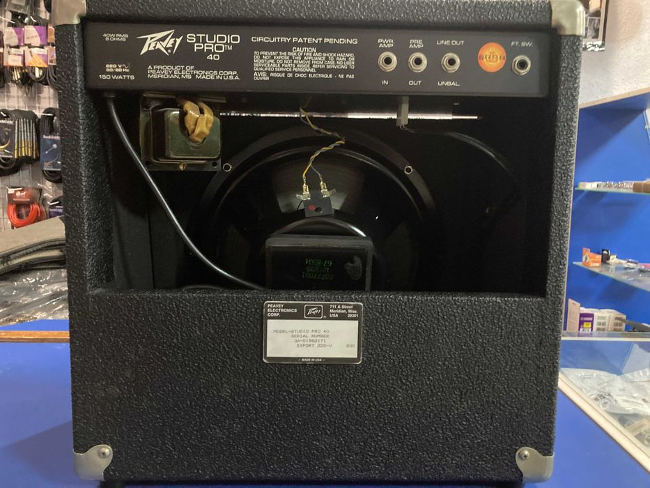 Комбо - "PEAVEY Studio Pro40"-"Fender Roc Pro1000"