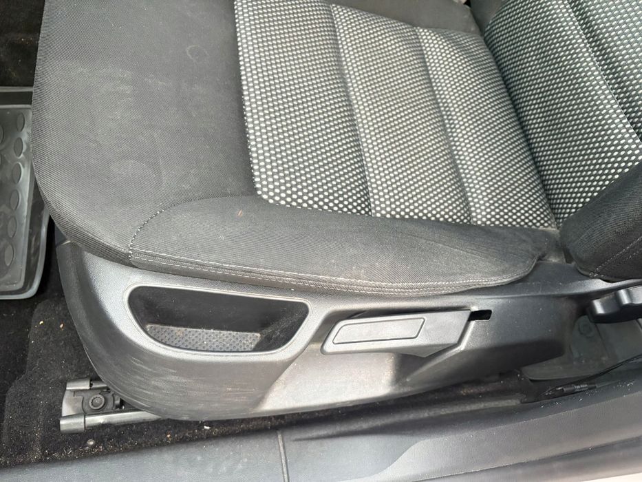 skoda octavia ii kombi kanapa fotele tył tylne podgrzewane