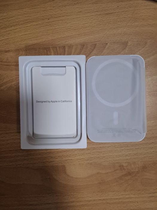 Компактний та легкий
Підтримка MagSafe
Зручна зарядка на ходу
Сумісність із iPhone
Підтримка MagSafe
Зручна зарядка на ходу
Сумісність із iPhone