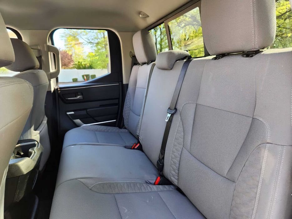 Toyota Tundra      2022