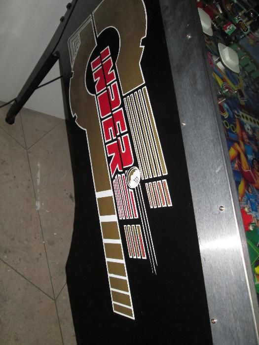 Máquina flipper Como nova.Damos garantia