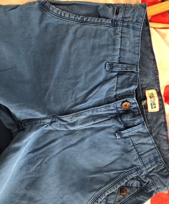 Męskie spodnie jeansy niebieskie Tommy Hilfiger 28/34
