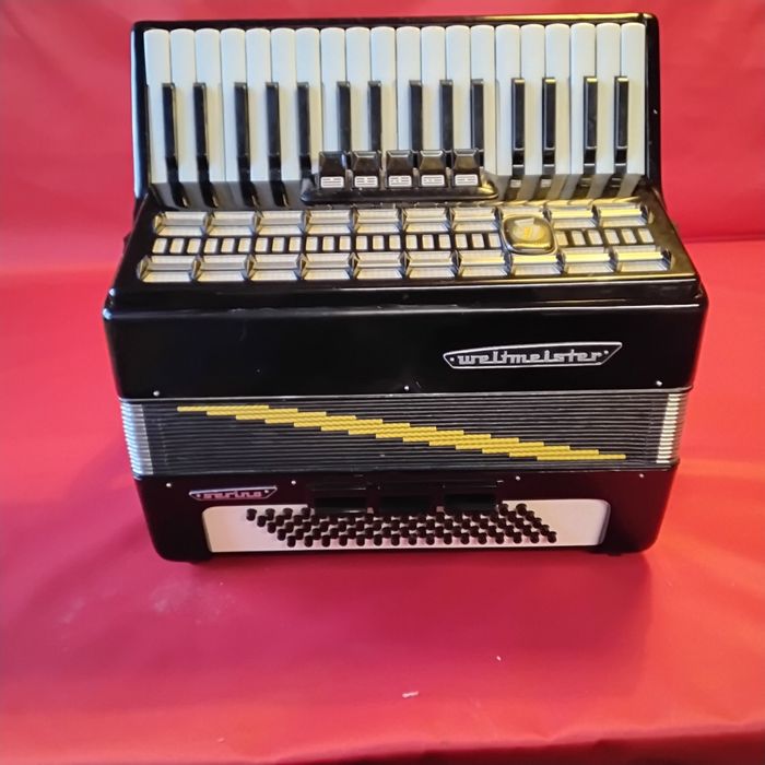 Akordeon Weltmeister Serino 80