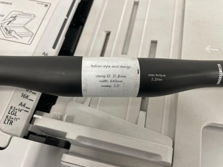 Guiador carbono 640mm