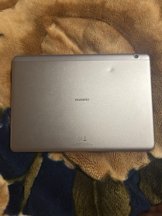 Планшет Huawei з дефектами