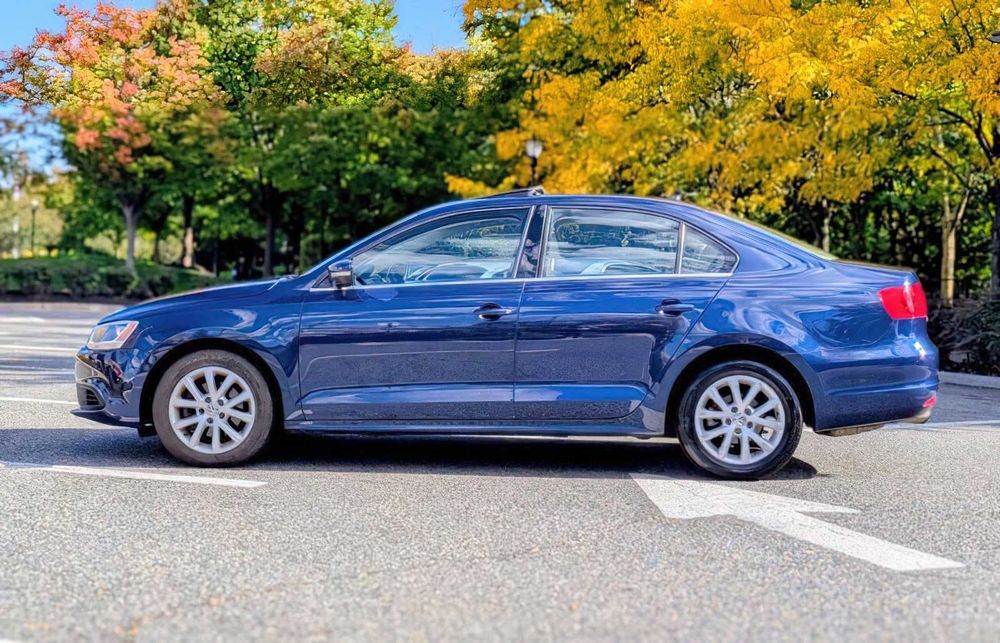 Volkswagen Jetta SE PZEV      2013