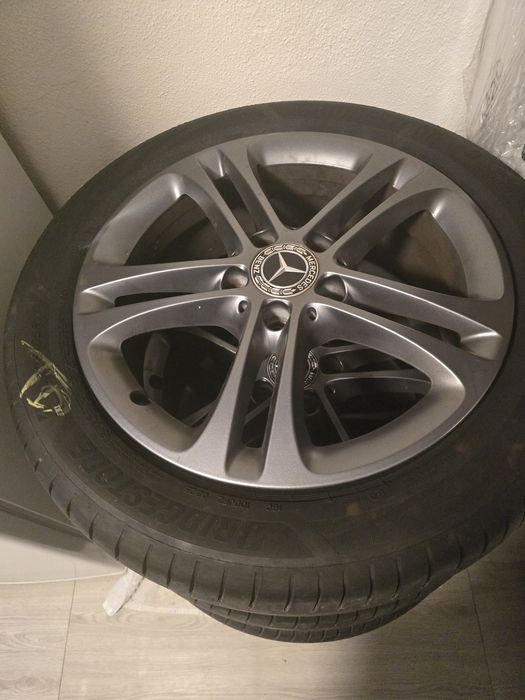 4 jantes mercedes com pneus