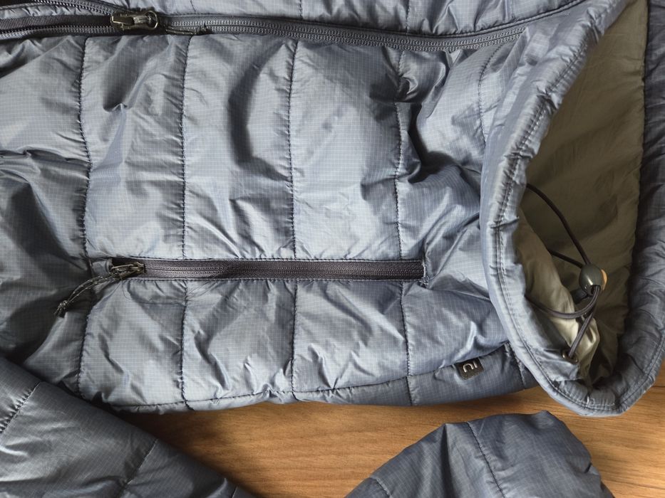 Decathlon kurka pikowana ocieplana roz S granat