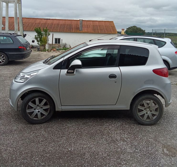 Carro sem carta, em muito bom estado
