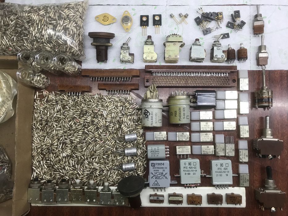 Радянські розєми типу ГРПМ ОНП нові