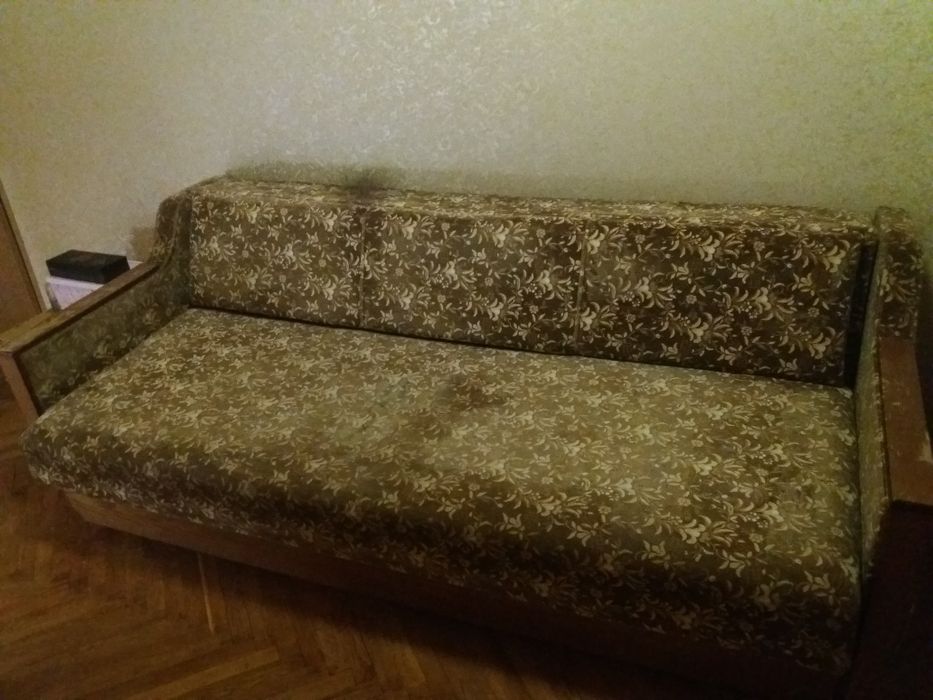 Диван на сьемное жильё или дачу