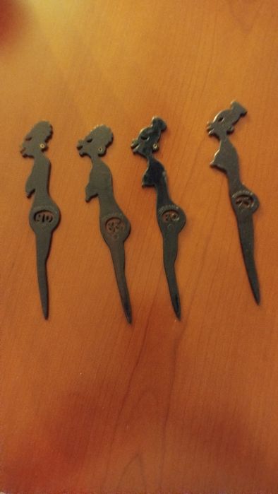 Quadro com figuras destacáveis