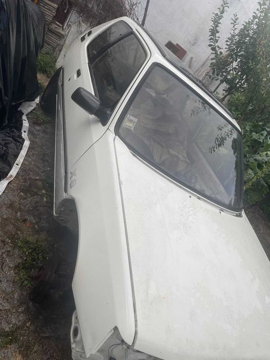 Carroçaria Peugeot 205 3 portas (portas capo eixo carrion. Suspensão frente) também periféricos de Motor 1.4  origem - XS, 106 saxo AX  Vendaseparado