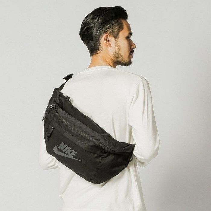 Сумка Nike Tech Hip Pack BA5751-010 (Оригинал)