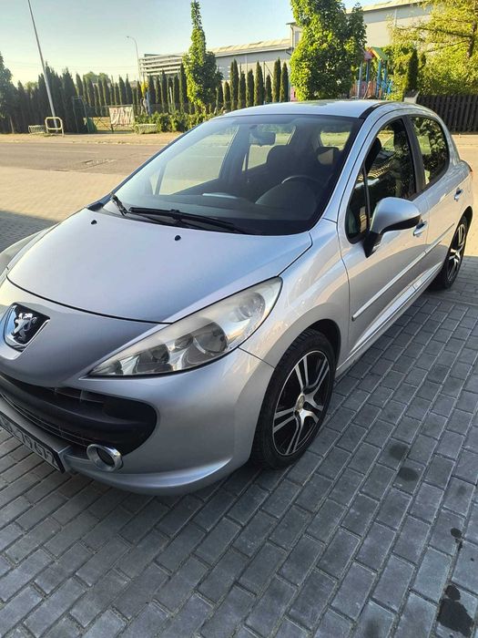 Peugeot 207  1.6 Benzyna 2007 r.