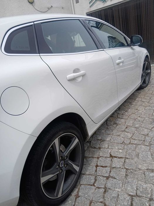 Volvo V40  Diesel 2015 — Oportunidade