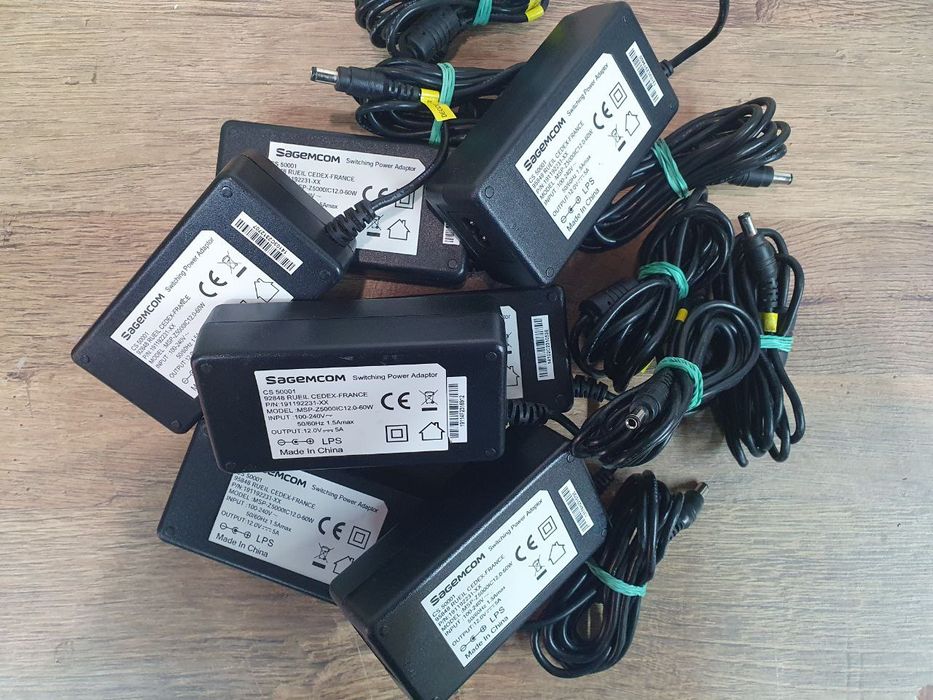 Електрошрот Блок питания живлення Sagemcom адаптер 12V 5A 60W