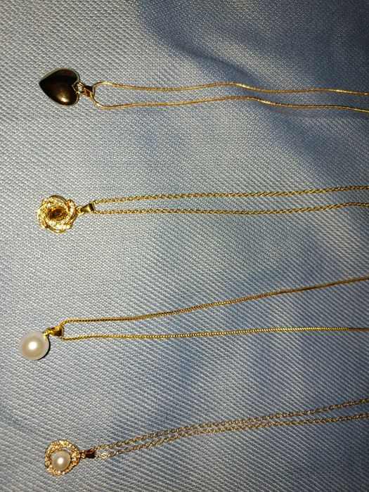 Біжутерія, підвіски, кулони