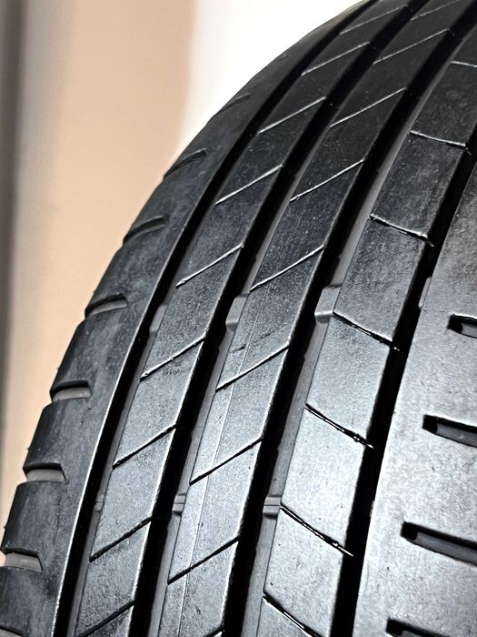 Pneus Bridgestone Turanza T005 - 195/55/16 - Excelentes
