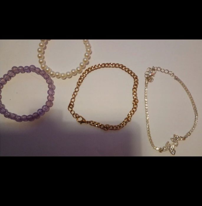 Zestaw 4 bransoletek