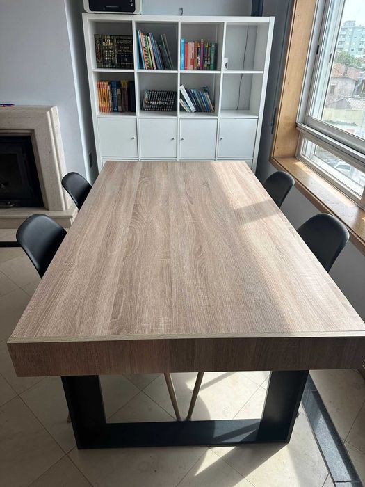 Mesa de jantar madeira muito resistente com ou sem as cadeiras