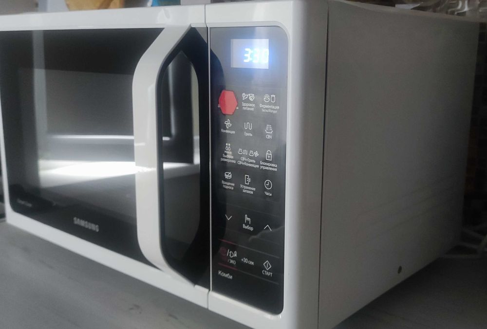 Мікрохвильова піч Samsung MC28H5013AW/BW