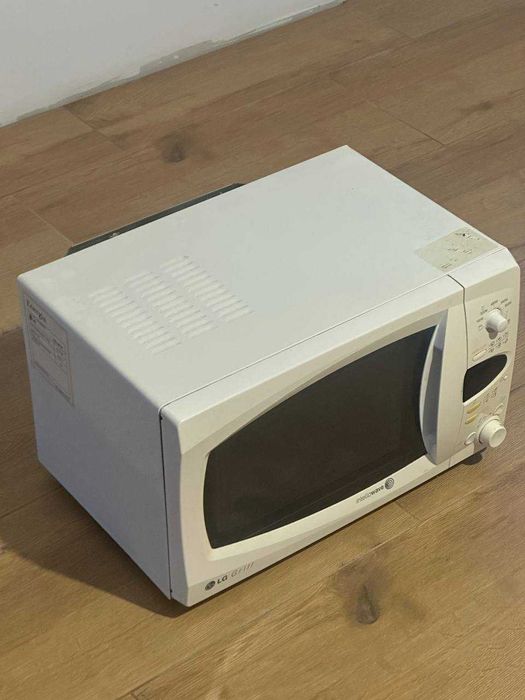 Kuchenka mikrofalowa z grillem LG Electronics