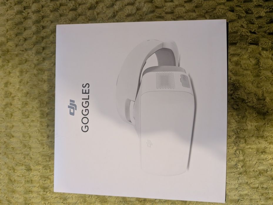 DJI goggles model g1s