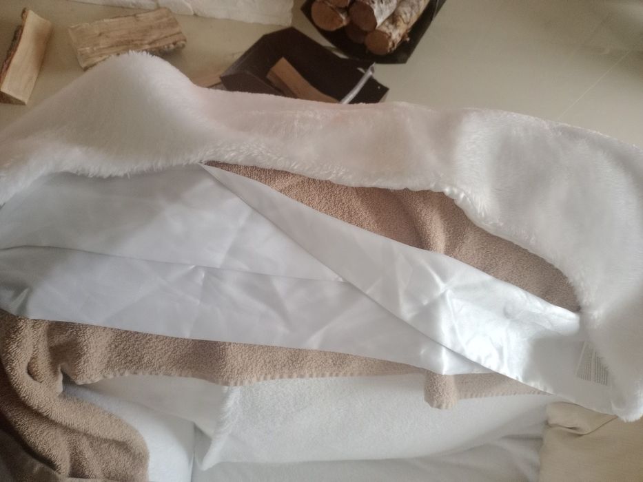 Etola ślubna z satynową kokardą bolerko ślubne