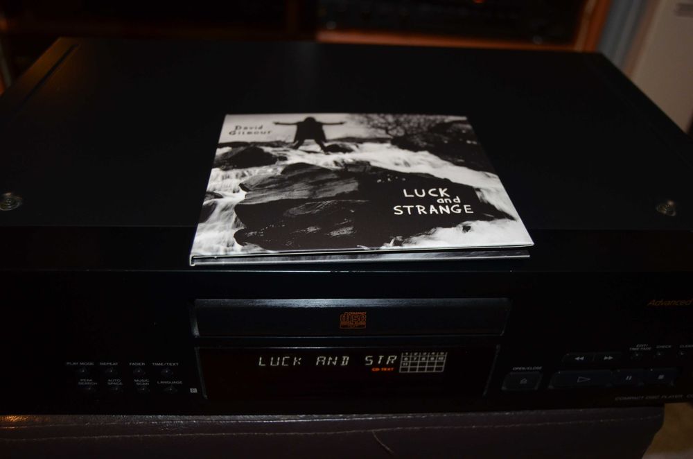 Leitor de CD Sony CDP-XB630 QS