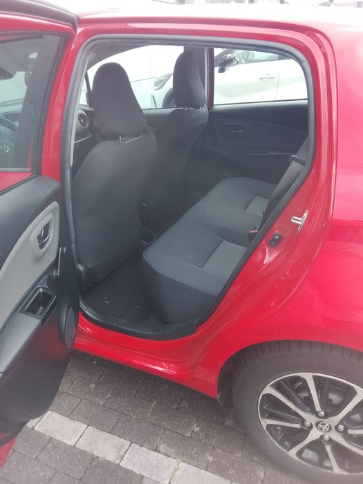Vendo Toyota Yaris