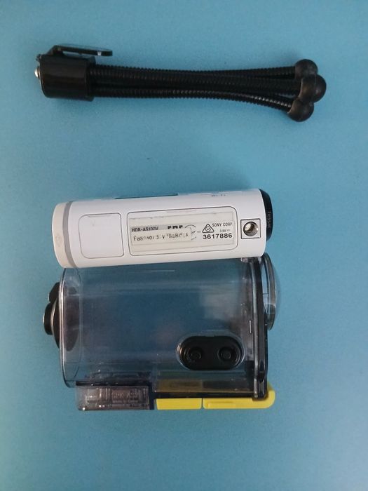 Камера Sony  hdr-as100v