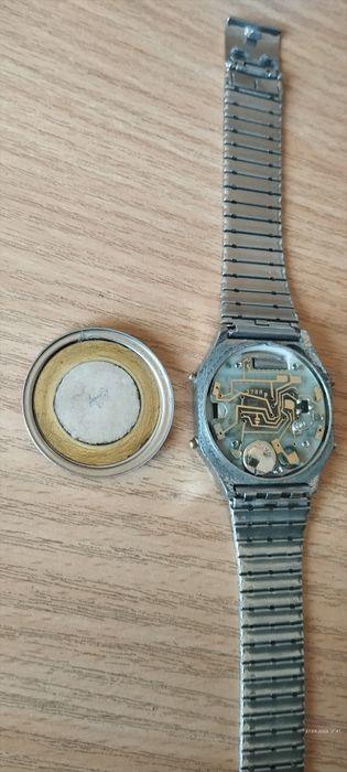 Часы электронные DL 80-х годов