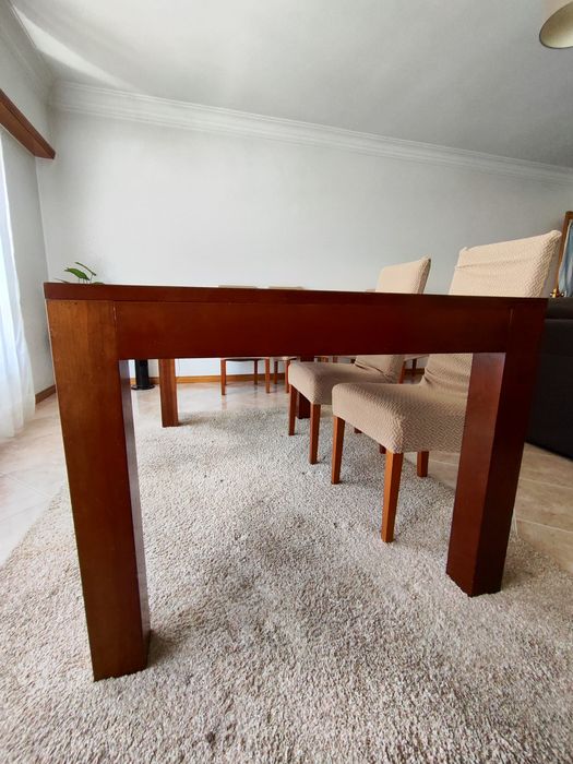 Mesa de sala extensível (madeira maciça)