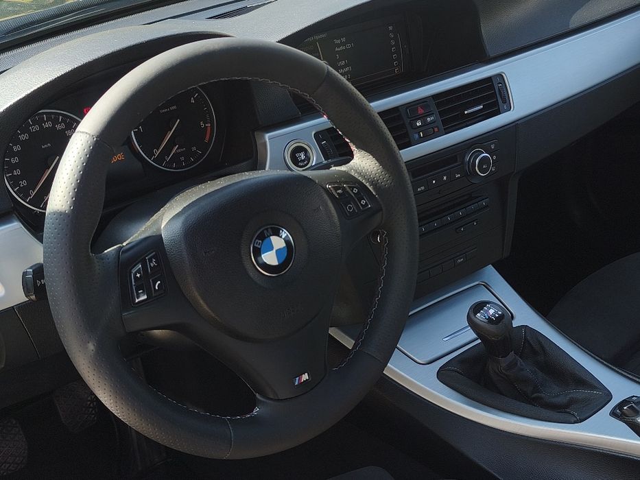 BMW 318D  Pack M