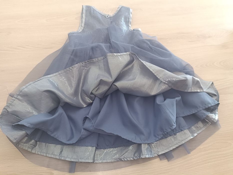 Tiulowa sukienka 98 stalowo niebieska