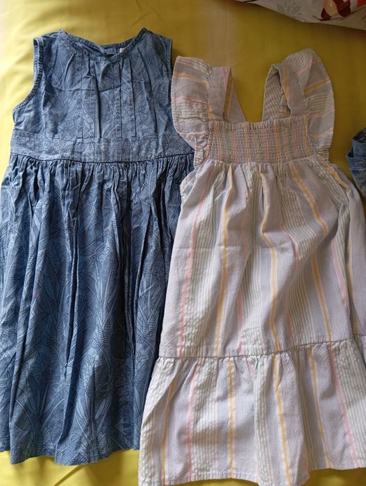 2 vestidos verão 4/5 anos